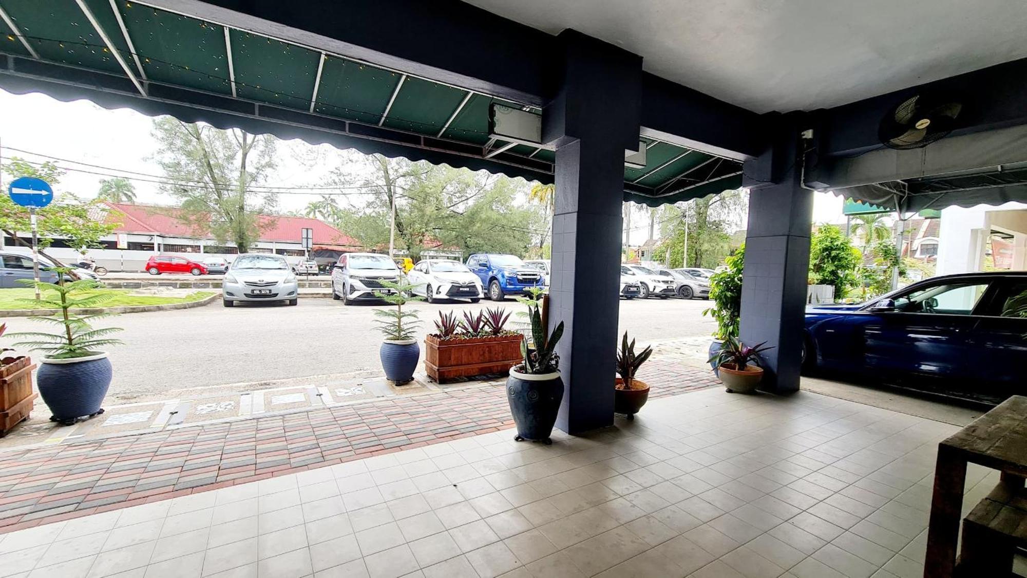 Pine Lodge By Evr Previously Yss Indrawasih Perai Esterno foto